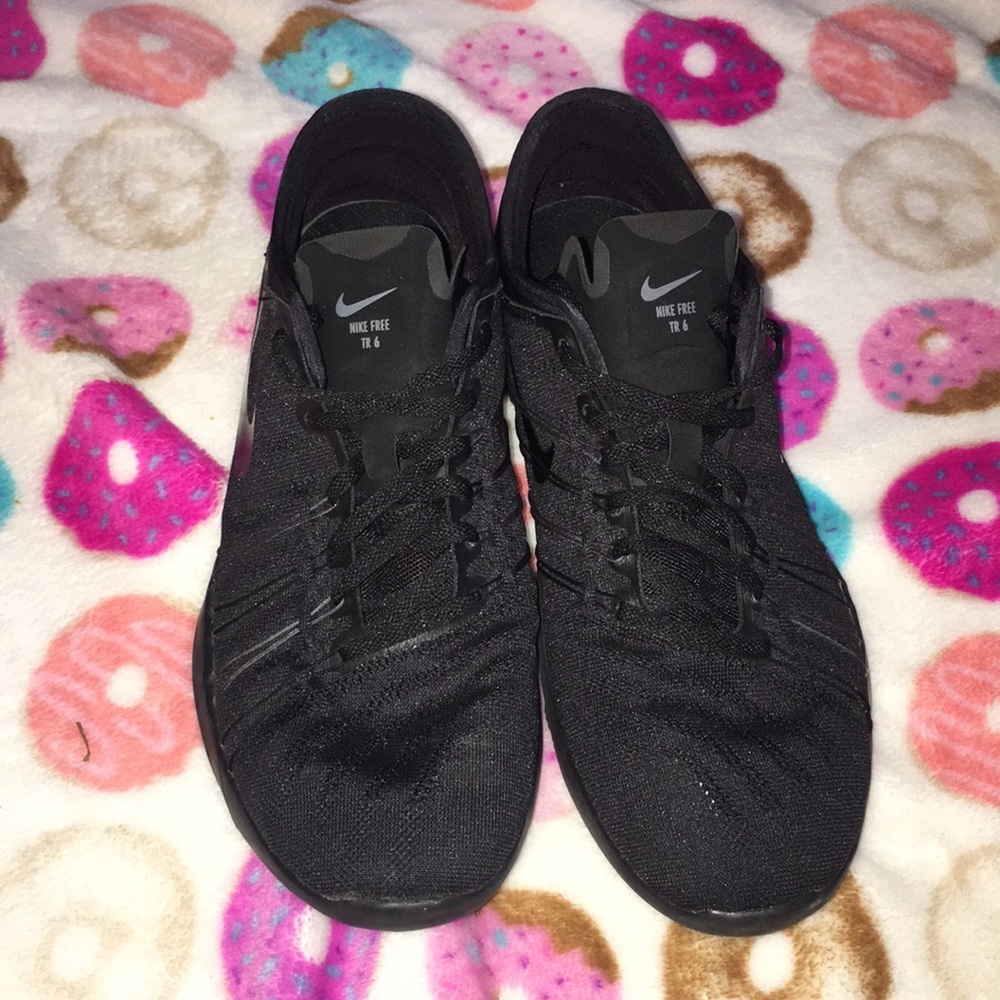 Women’s Nike Free TR 6 size 9.5